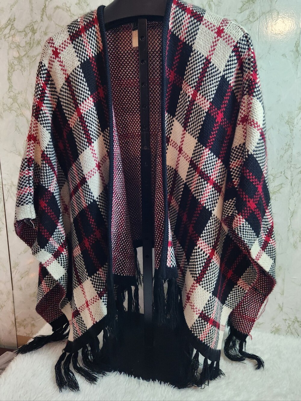 FOREVER 21 Plaid Cape